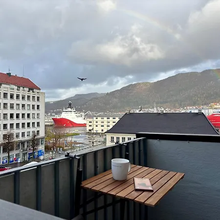 Lägenhet Corner With Balcony In *