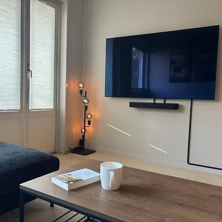 Lägenhet Corner With Balcony In *